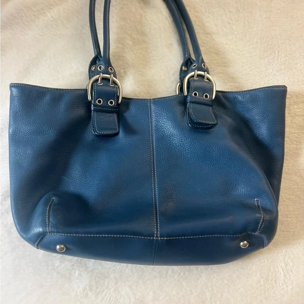 Tignanello leather bag and matching wallet. - Picture 4 of 9
